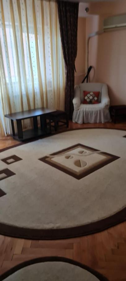 Apartament Cu 2 Camere Spatioase In Centrul Orasului - Andrei Braila Ngoại thất bức ảnh